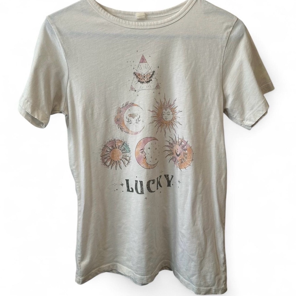 lucky moon graphic tee